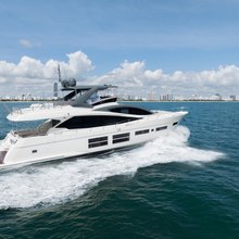 Seaduction Yacht 