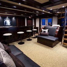 Liquidity Yacht Bar