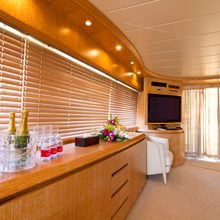 Xclusive XVI Yacht 
