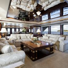 Tobi Star Yacht Main Salon - Evening