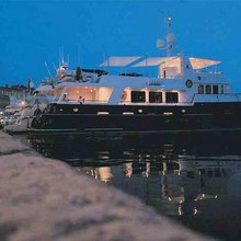 Commercial Break Yacht 