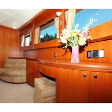 Luna Yacht 