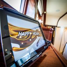 Happy Hour Yacht 