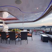 Code 8 Yacht 