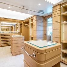 The Jewel Yacht 