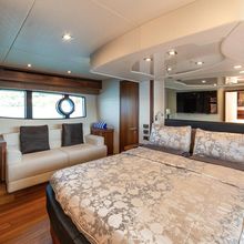 2 Drunk Yacht 