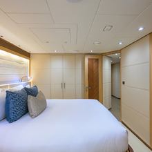 Aqua Life Yacht 