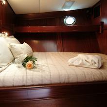 Yonder Star Yacht 