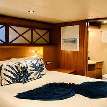 Break Away Yacht 
