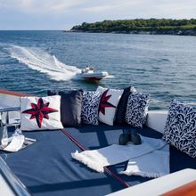 Moon River Yacht 