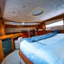 YCM 105 Yacht 