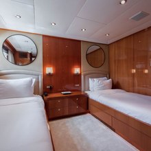 Heron Yacht 