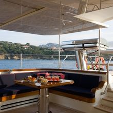 Heritage Of London Yacht Exterior Dining