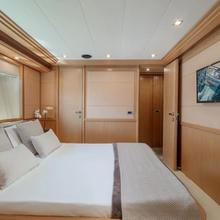 Ave of Rome Yacht 