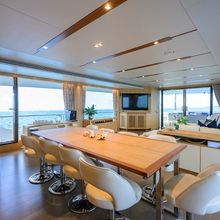 Aqua Life Yacht 