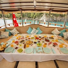 Pina Yacht 