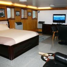 Sarsen Yacht Guest Stateroom - Neutral
