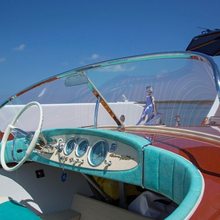 Moon River Yacht 