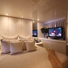 Illusions Yacht 