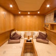 Xclusive XVI Yacht 