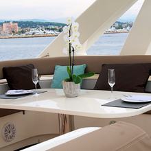 Juniper II Yacht 