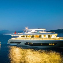 By C.F. Yacht 