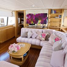 Sea Lady II Yacht Salon