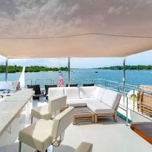 Zephyr Yacht 