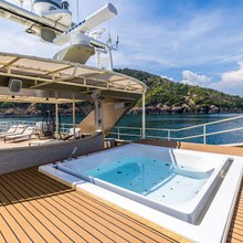 Vanora Yacht 