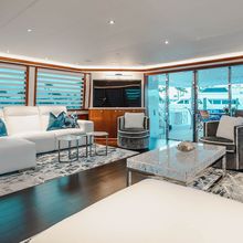 La Lady Yacht 