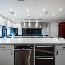 Sonician Yacht 