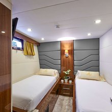 Wide Liberty Yacht 