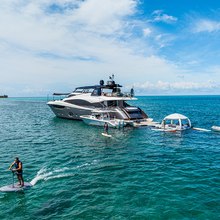 M 105 Yacht 