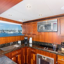 Phantom Yacht 