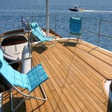 Dauntless Yacht 
