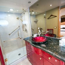 Aurora Yacht 