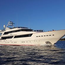 Code 8 Yacht 