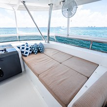 Clarity Yacht 