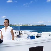 Elegant 007 Yacht Sundeck - Bar