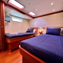 Ocho Yacht 