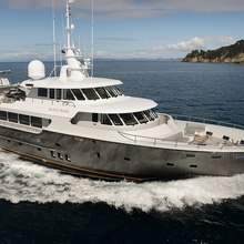 Black Pearl Yacht 