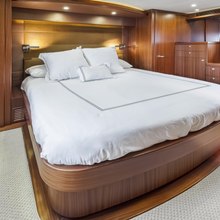 Aurora Yacht 