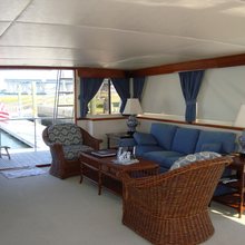 Hemingway Yacht 