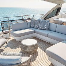 5th Element Yacht 