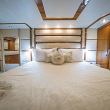 Viva Lola Yacht 