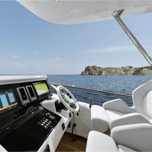 Solstice Yacht 