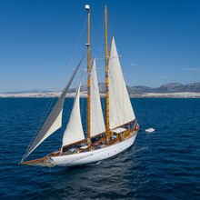 Weatherbird Yacht 