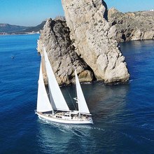 Restless Spirit Yacht 