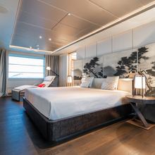 Navis Yacht 