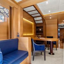 Silent World Yacht 
